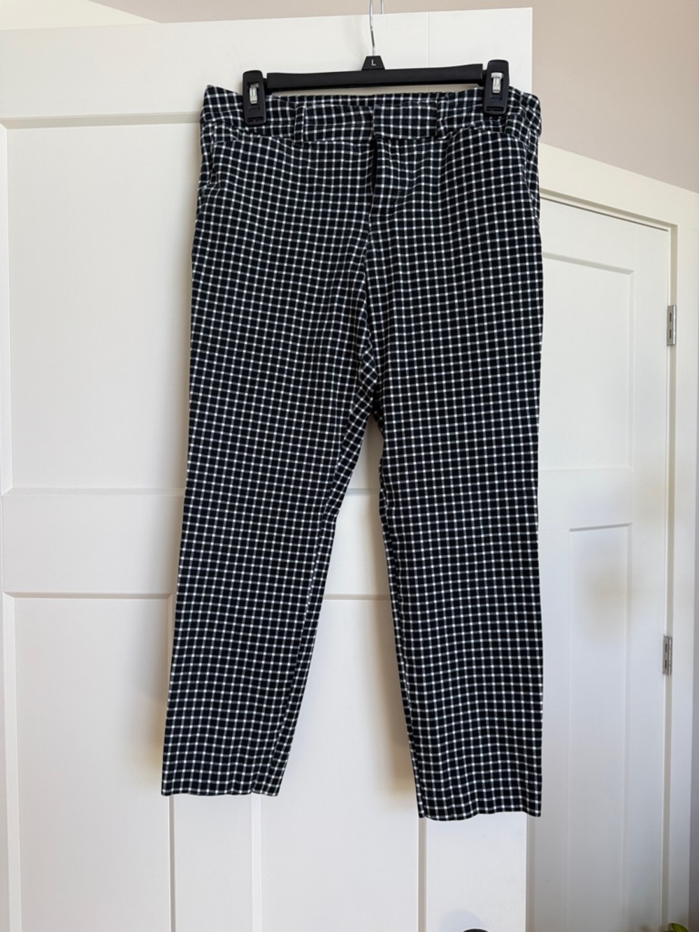 Old Navy Black & White Check Cropped Pants- Slim Tailored